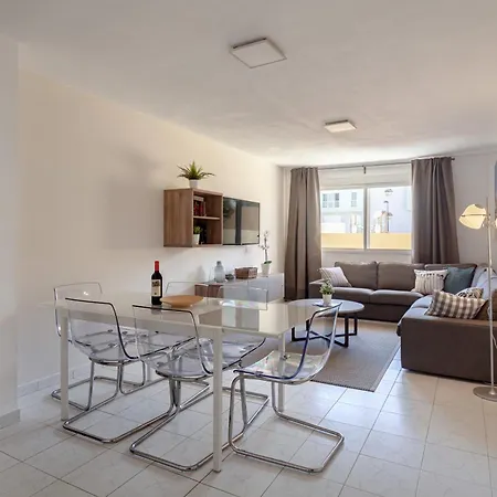 Modern Spacious 3 Bedroom Near The Appartement *