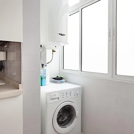 Modern Spacious 3 Bedroom Near The Appartement *